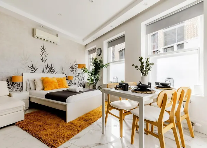 Regents Street\'S Superb Studios!