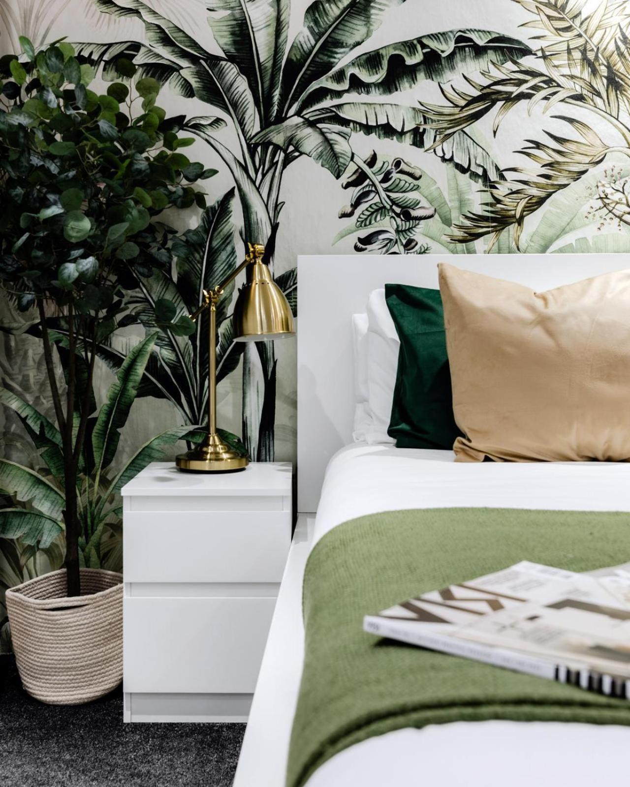 Regents Street's Superb Studios! Apartment *